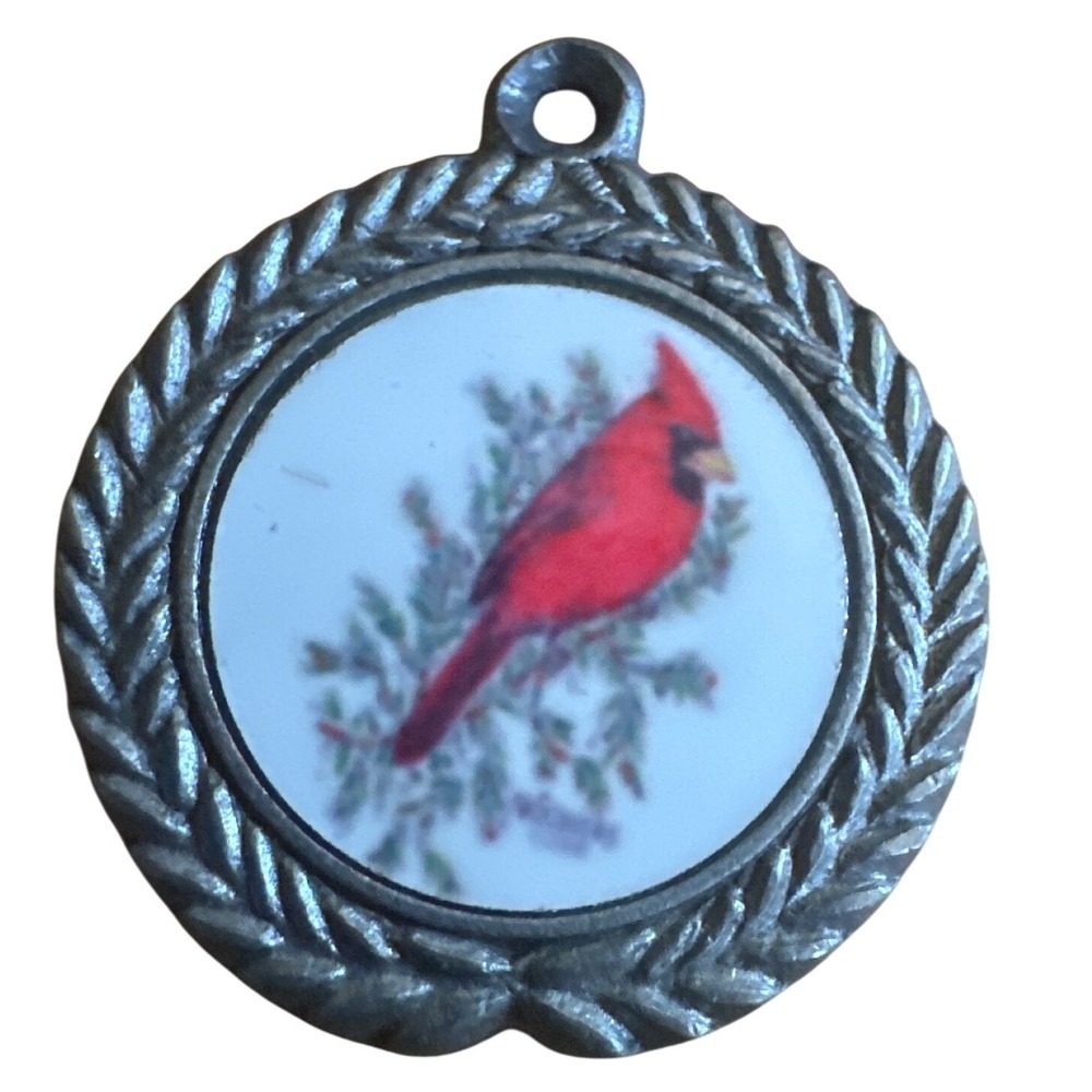 Rawcliffe Pewter 2002 Red Cardinal Bird Pendant Charm Braided Border Vintage‎